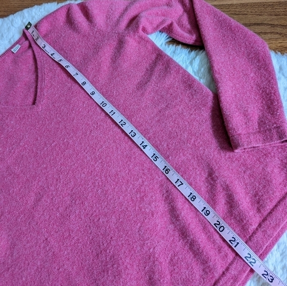 100% CASHMERE pink knit v neck pullover sweater women's Small - Picture 9 of 10